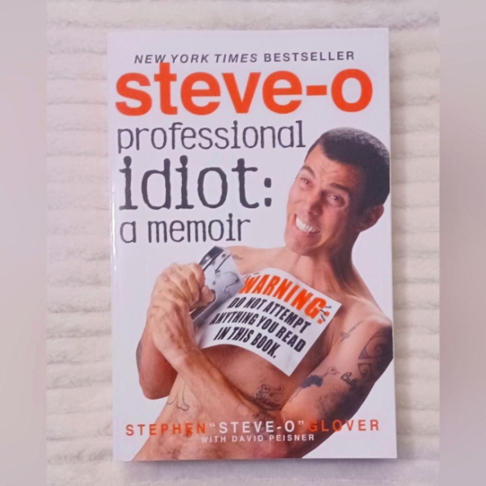 🆕️ Steve-O Professional Idiot: A Memoir - Paperback Book